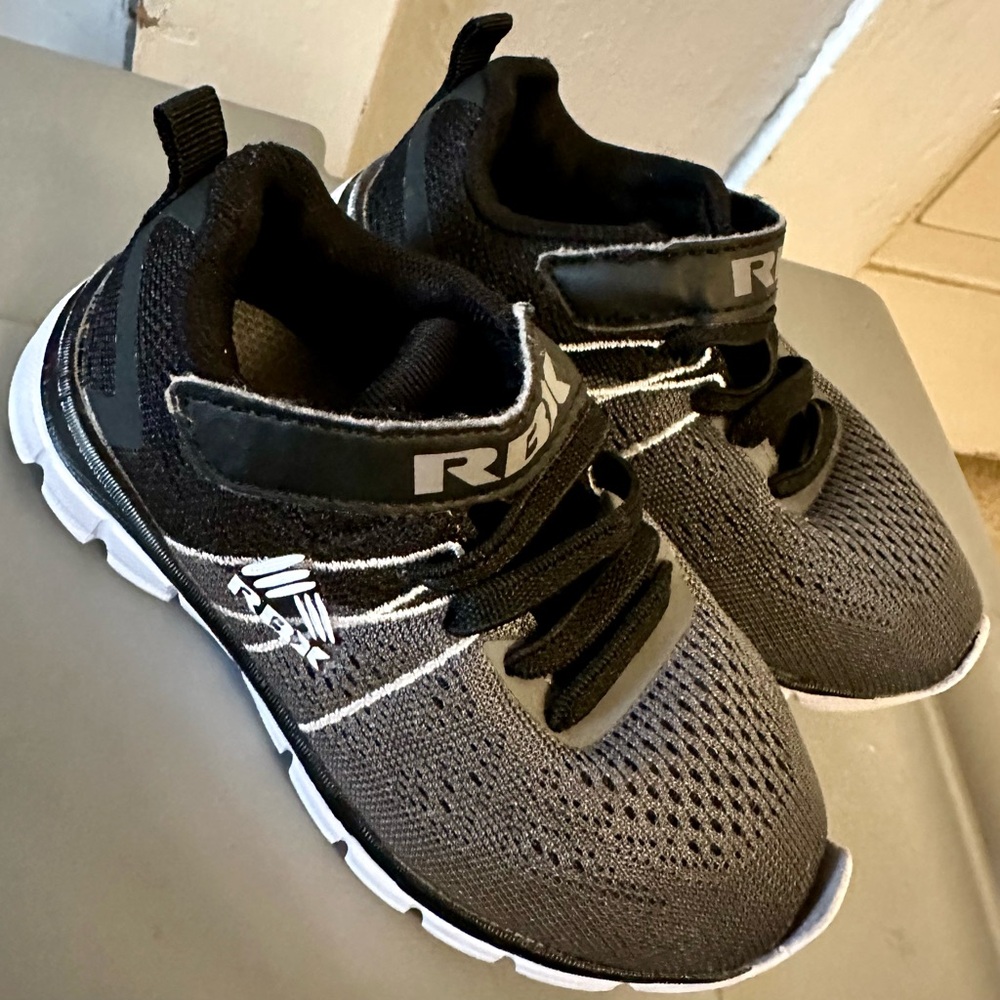 Toddler sneakers